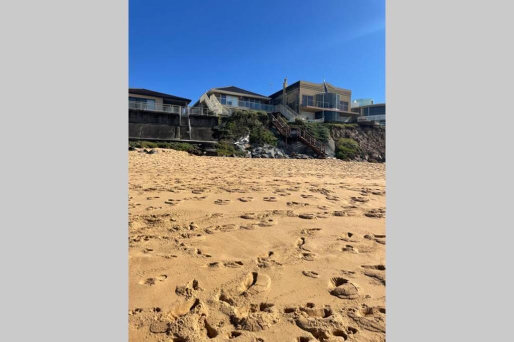 Absolute Beachfront Surf Unit In Terrigal/Wambi 瓦布利尔 外观 照片